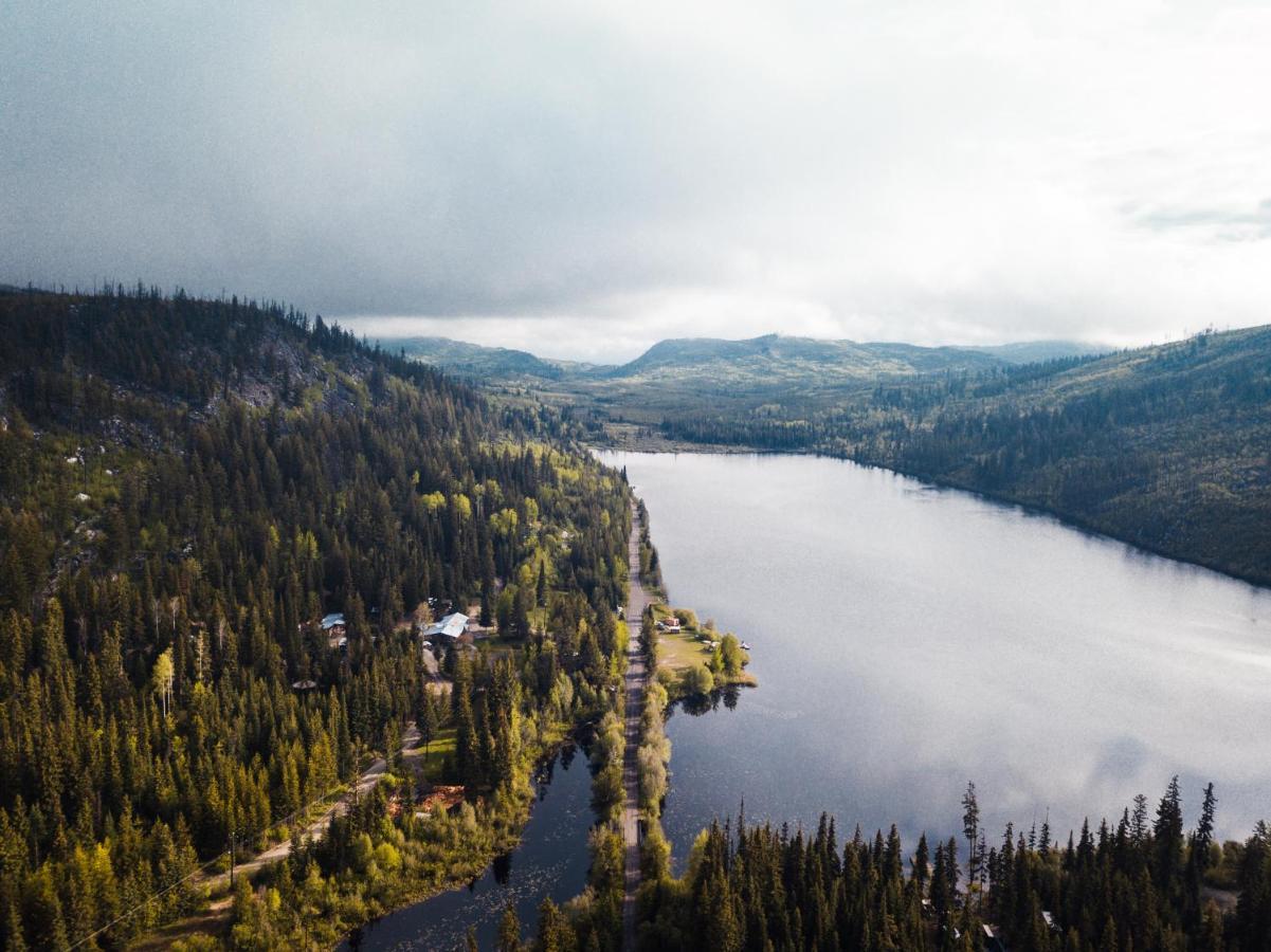 Chute Lake Lodge Naramata Buitenkant foto