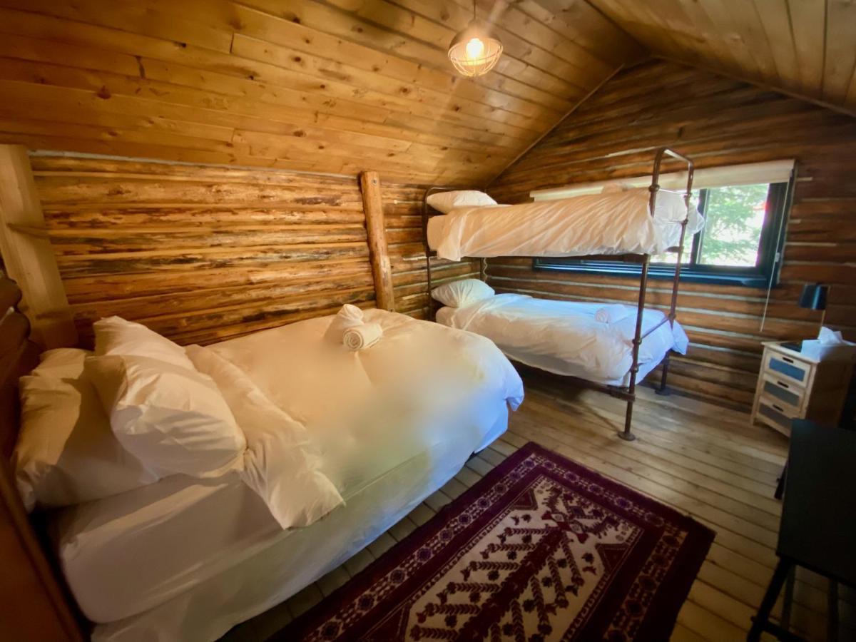 Chute Lake Lodge Naramata Buitenkant foto