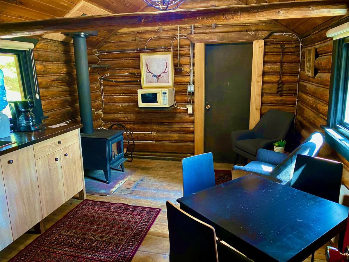 Chute Lake Lodge Naramata Buitenkant foto