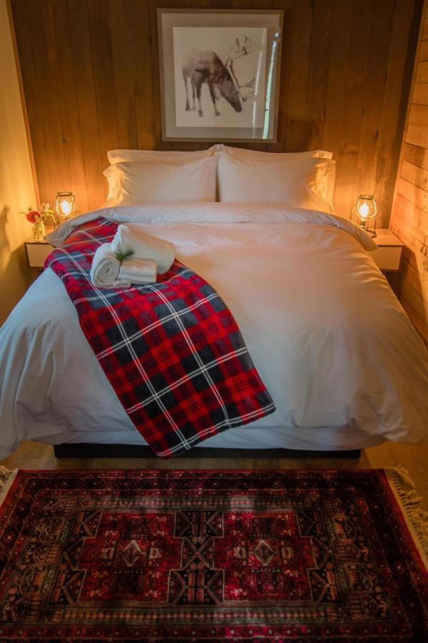 Chute Lake Lodge Naramata Buitenkant foto